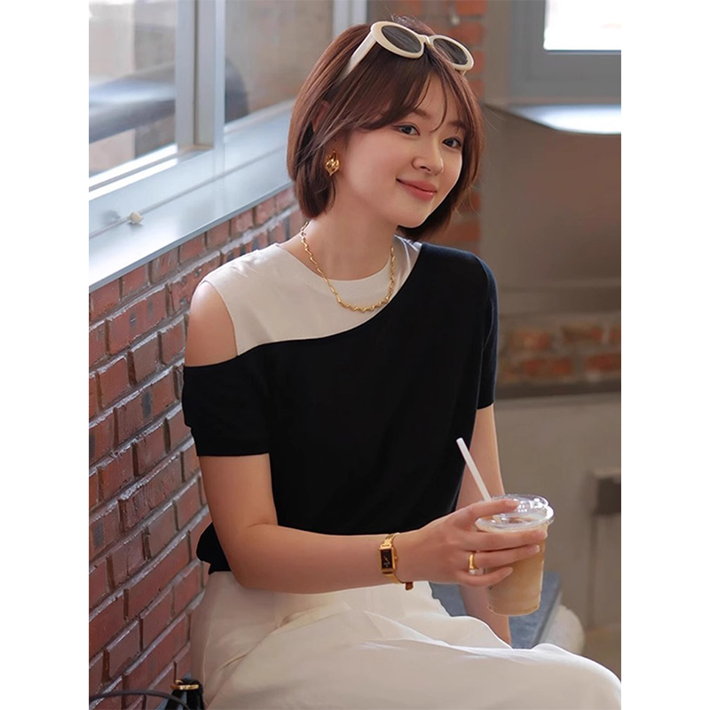 黑色露肩短袖T恤女士夏季新款修身显瘦时尚设计感撞色假两件上衣