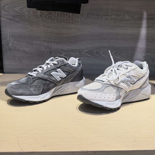 New Balance NB男女同款透气网面复古跑步缓震休闲运动鞋U880R2QR