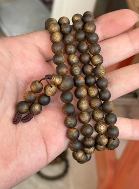 海南绿奇楠沉香手串0.8乘108念珠文玩手串9分沉海口发货一物一拍