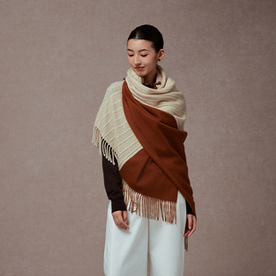 百搭斗篷 羊绒围巾秋冬披肩双色拼色女长款 嫵WOO 水纹绞花披肩