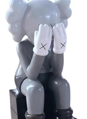 厂家玻璃钢芝麻街kaws公仔坐像站立大摆件网红潮流卡通摆件