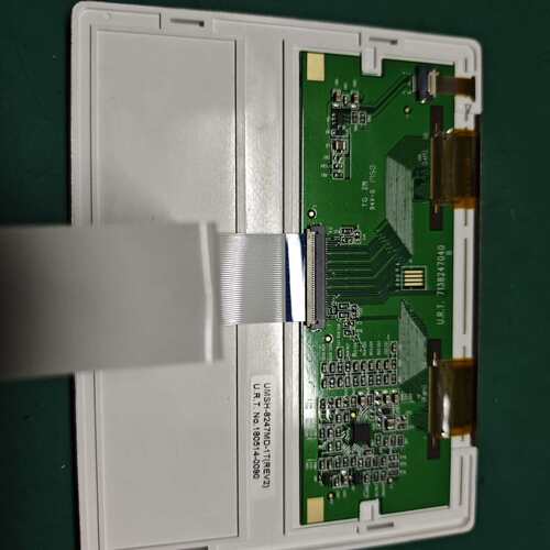 可维修可维修Umsh-8247md 液晶屏400元。