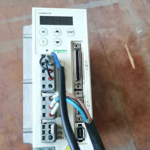 LXM23CU02M3X伺服驱动器 质量包好 成色漂亮