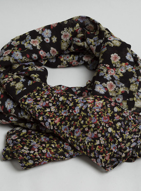 新款欧美时尚 优雅气质黑碎花印花围巾女春秋 百搭旅游竹节棉披肩