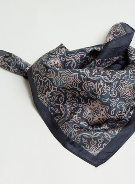 出口围巾女春夏优雅灰色几何印花丝巾百搭旅游装饰真丝领巾小方巾