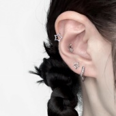 二十二丁目星星耳钉女高级感五角星耳骨钉耳蜗钉气质耳圈耳环耳扣