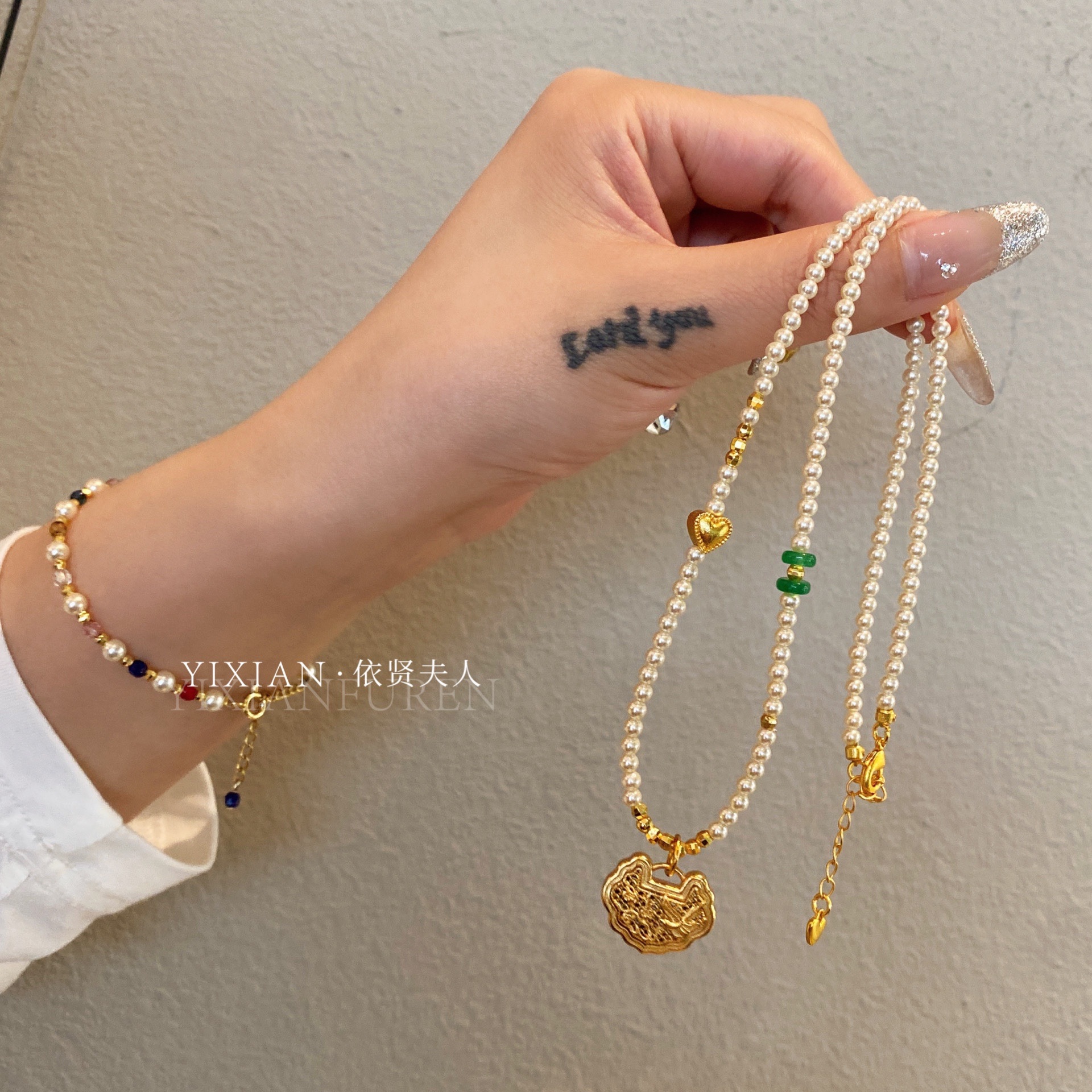 夫人设计古法金高保色喜上眉梢锦鲤锁包珍珠项链锁骨链毛衣链饰品
