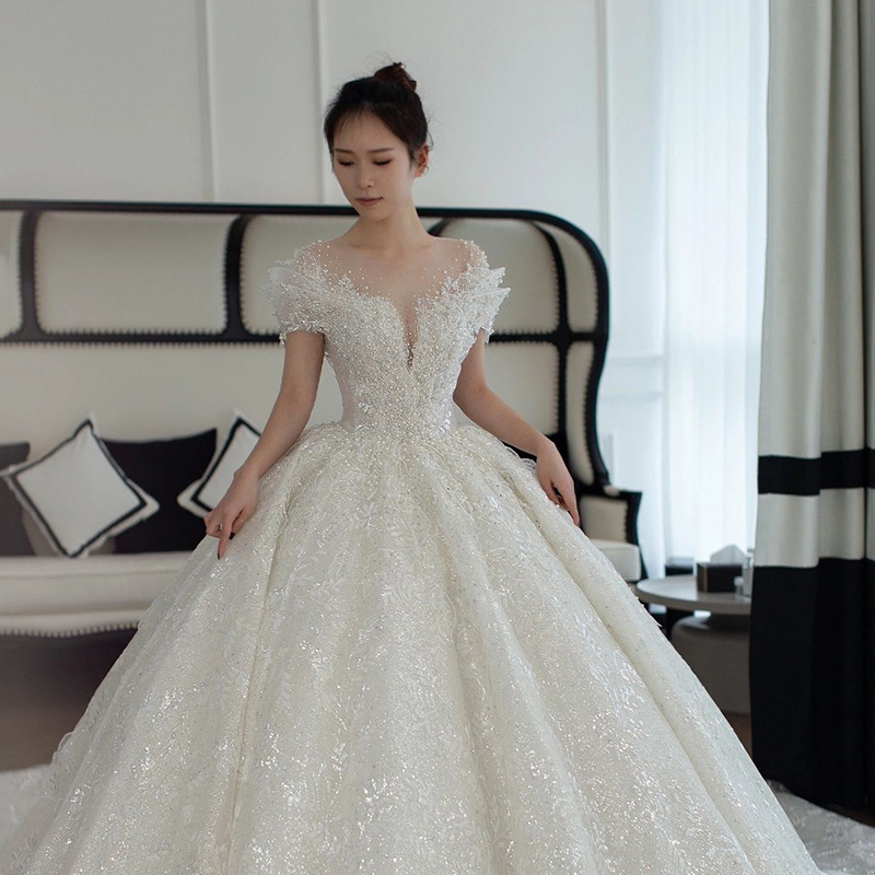  White land model (unprocessed by single wedding dresses)+L  