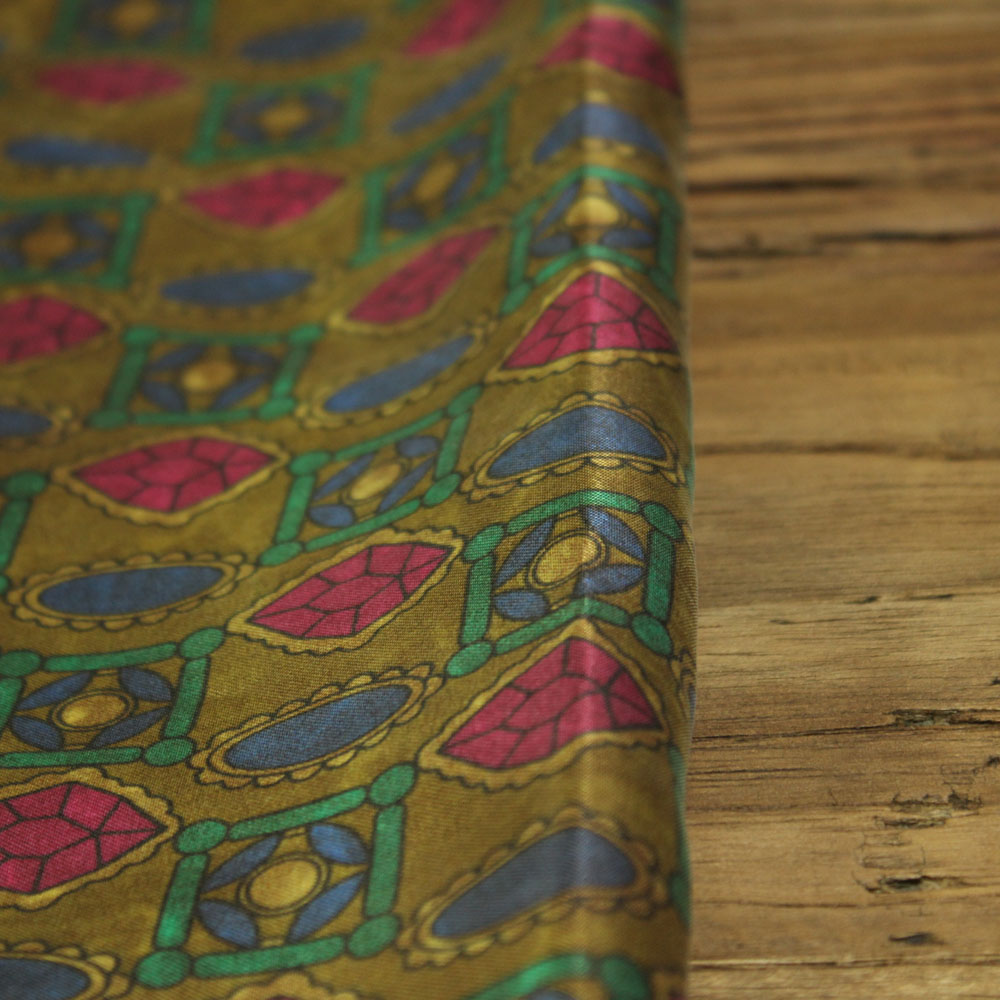 哈哈瓦娜铜氨丝群袍衫田园服装布