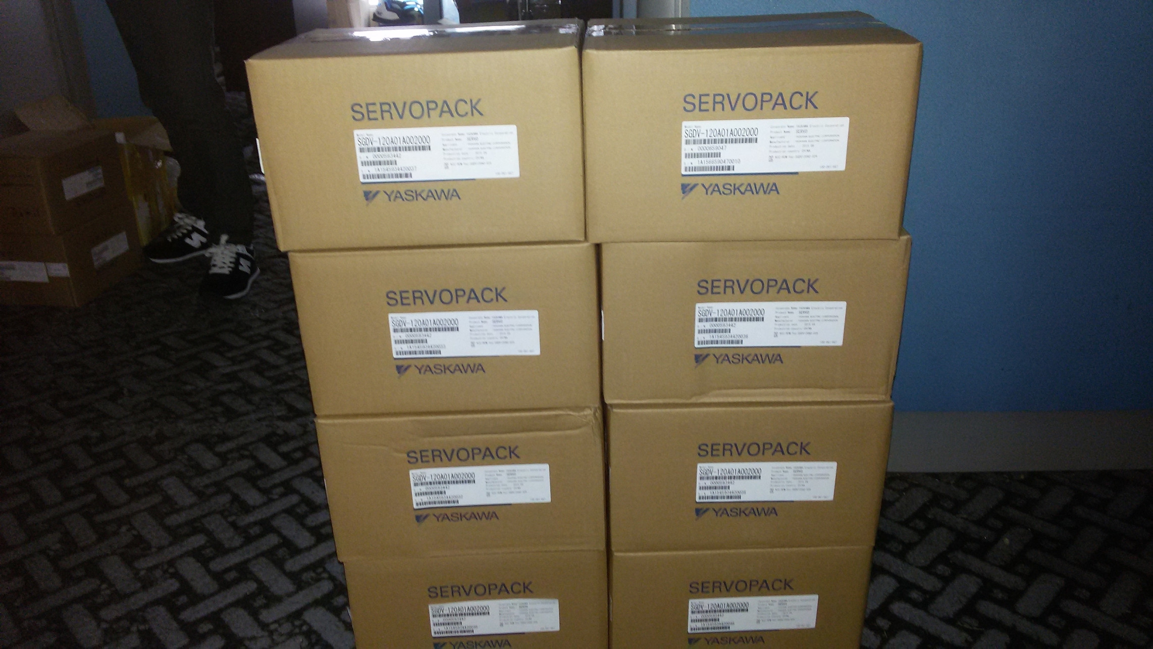 全新原装SGMAH-01A1A2B 伺服电机 质量保障 欢迎进店购买现货