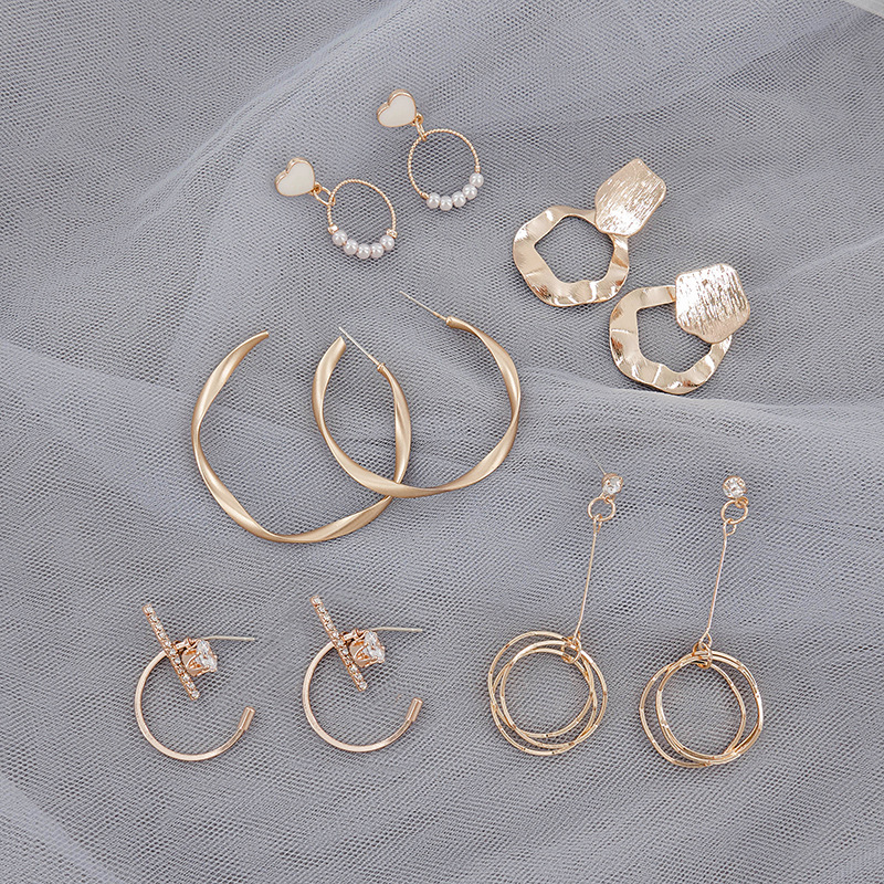 小众韩版水钻显瘦百搭耳坠