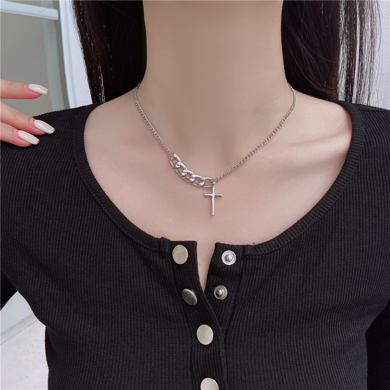 小众设计感嘻哈毛衣女百搭锁骨链