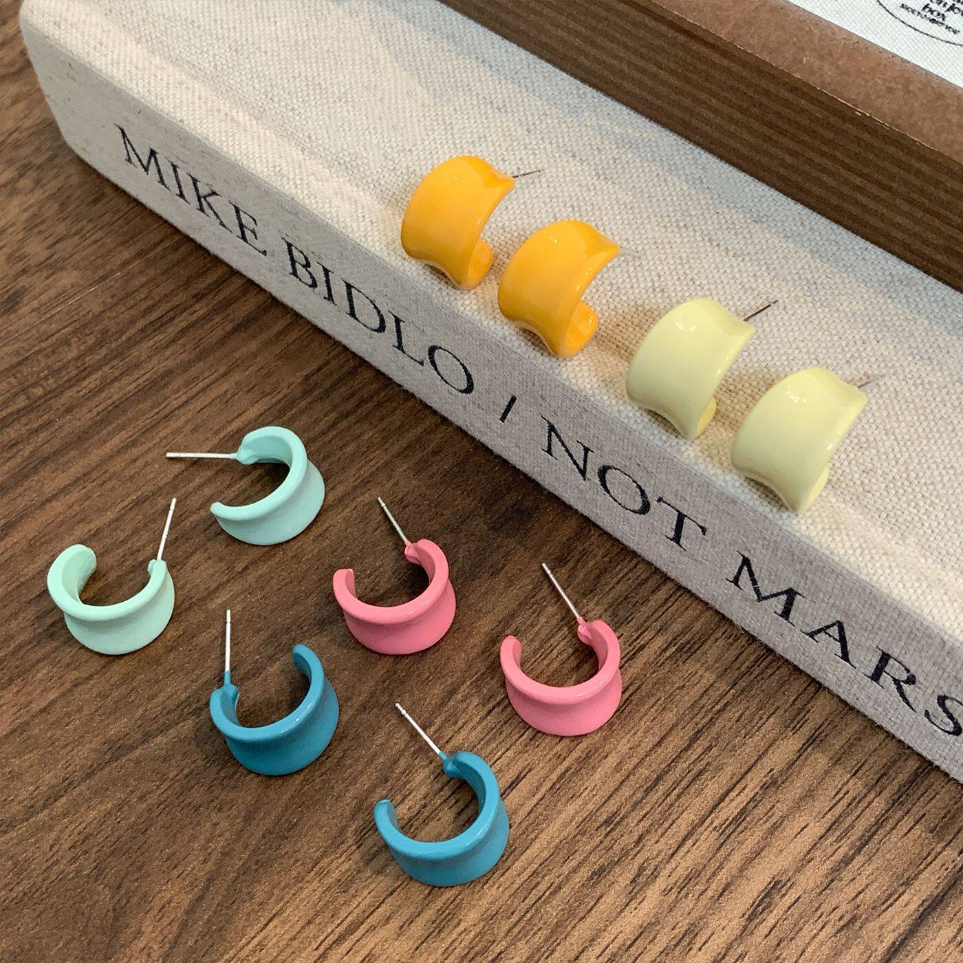 春夏糖果色珐琅滴油不规则C形耳钉女银针个性设计感气质清新耳环