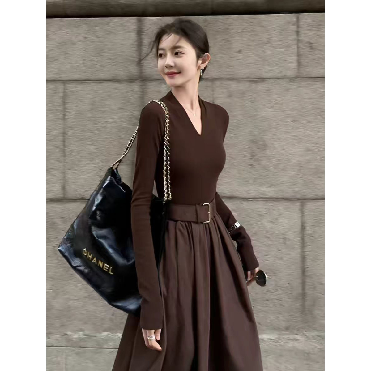 春装女款2026年新款收腰a字高级感巨好看轻熟御姐感长袖连衣裙女