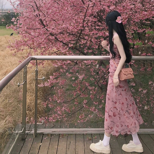 Розовое летнее платье, корсет, длинная юбка, эффект подтяжки, французский стиль