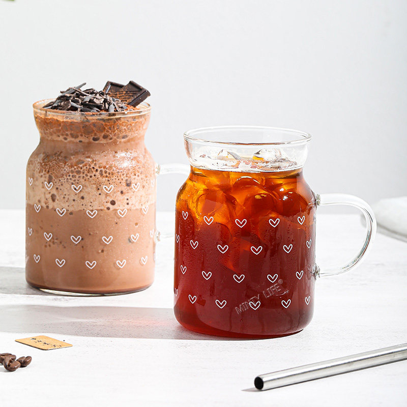 创意爱心图案玻璃杯水杯透明马克杯带把手杯子冰咖啡杯果汁牛奶杯