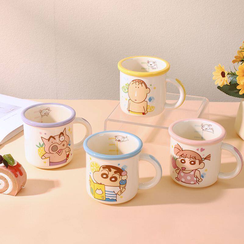 蜡笔小新陶瓷水杯可爱刻度马克杯情侣杯子牛奶咖啡杯家用生日礼物