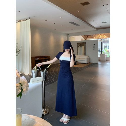 甜辣多多 波点撞色拼接连衣裙女2026夏方领收腰短袖连衣长裙S2780
