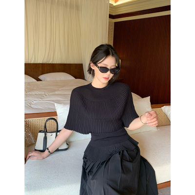 甜辣多多 淡人松弛感斗篷领针织衫女高弹小蛮腰气质百搭上衣W9848