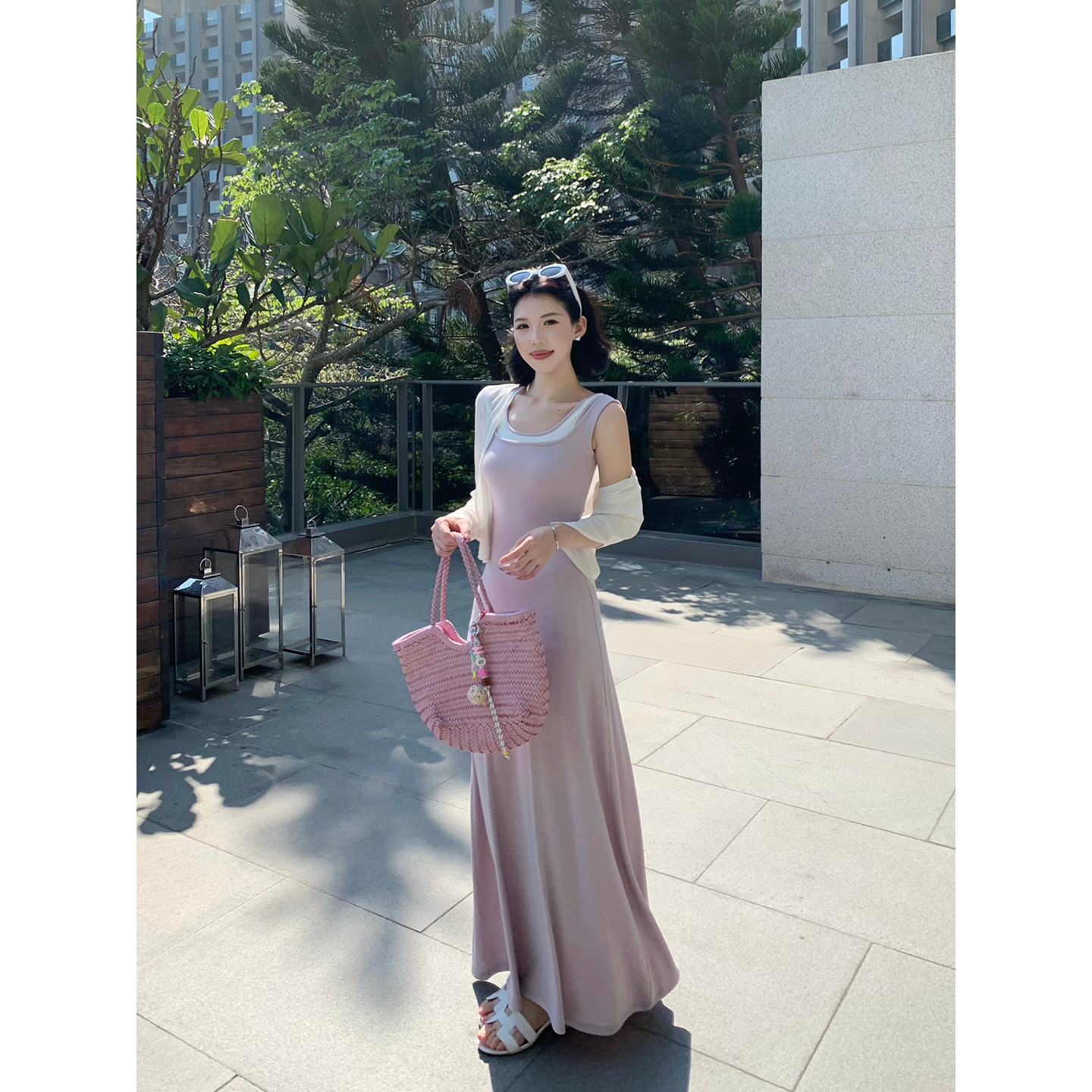 甜辣多多 假两件背心连衣裙女2026设计感无袖吊带裙收腰长裙S2659