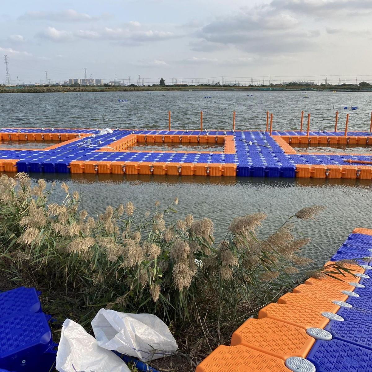 厂家直销水上码头浮桥网箱养殖钓鱼水上休闲娱乐塑料浮桶浮箱