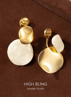 港风小众复古气质拉丝耳环秋冬氛围感耳饰无耳洞女蚊香盘耳夹轻奢