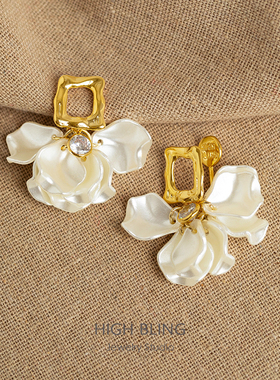 高级感几何镀金花瓣珍珠吊坠气质度假耳饰蚊香盘耳夹小众轻奢设计