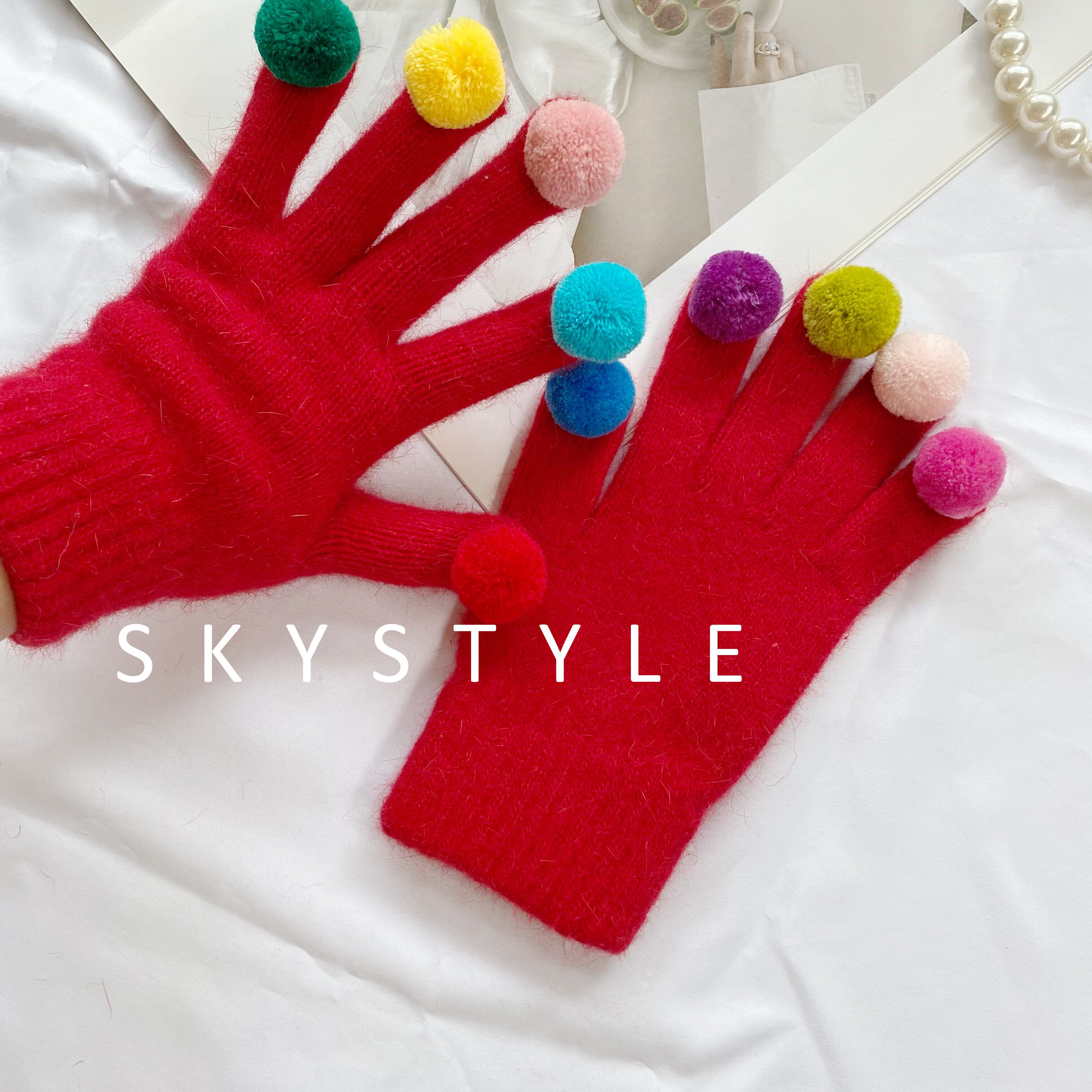 韩版彩色毛线球球可爱触屏手套冬季保暖学生五指圣诞红闺蜜手套