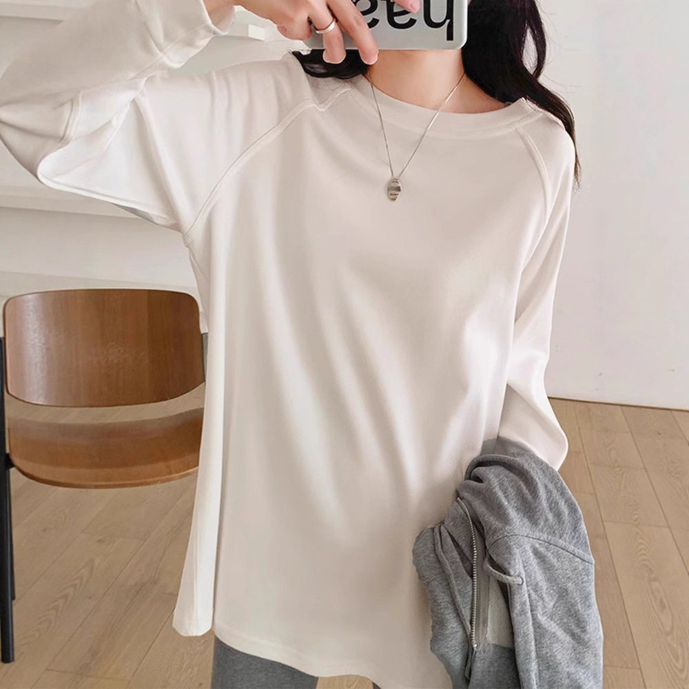 白色纯棉长袖t恤女秋冬季新款欧货宽松慵懒风大码显瘦打底衫