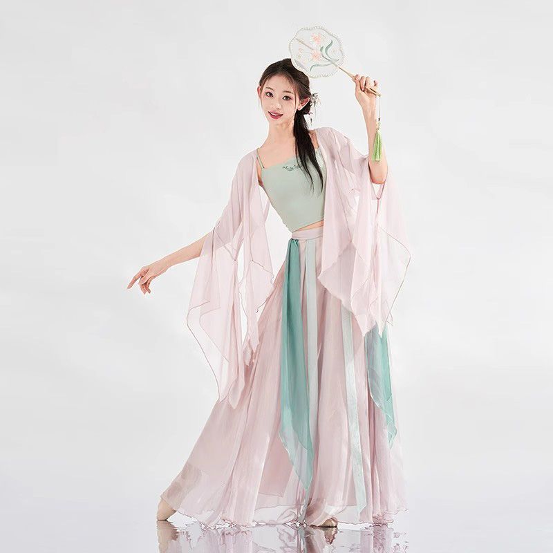 古典舞蹈服飘逸纱衣表演