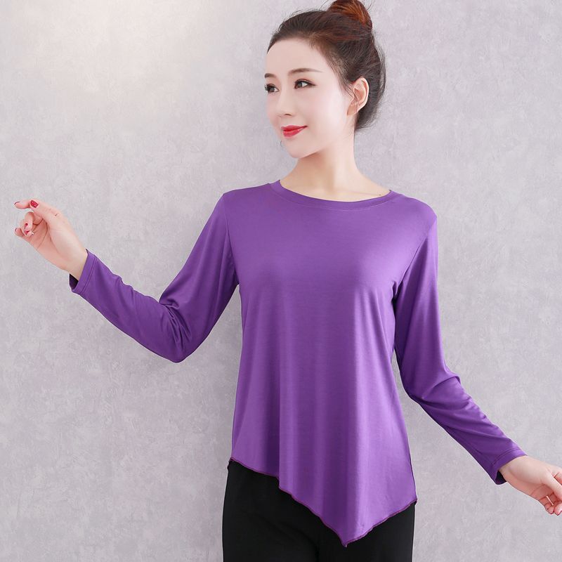 舞蹈服女莫代尔现宽松阔