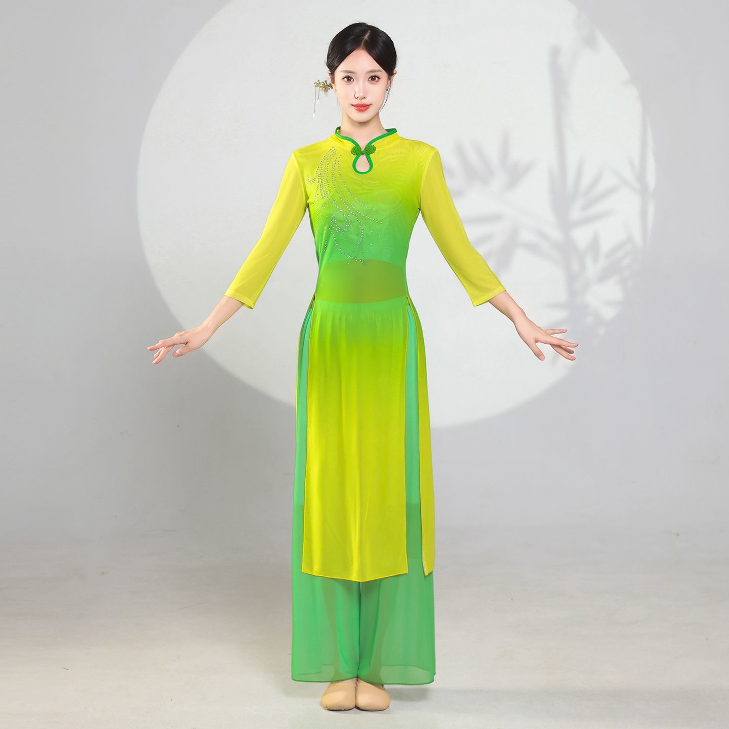 古典舞旗袍舞蹈服女飘逸