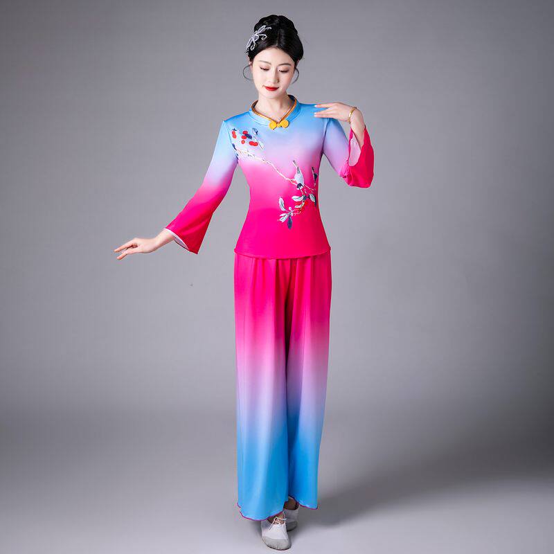 新款广场舞演出服中老年