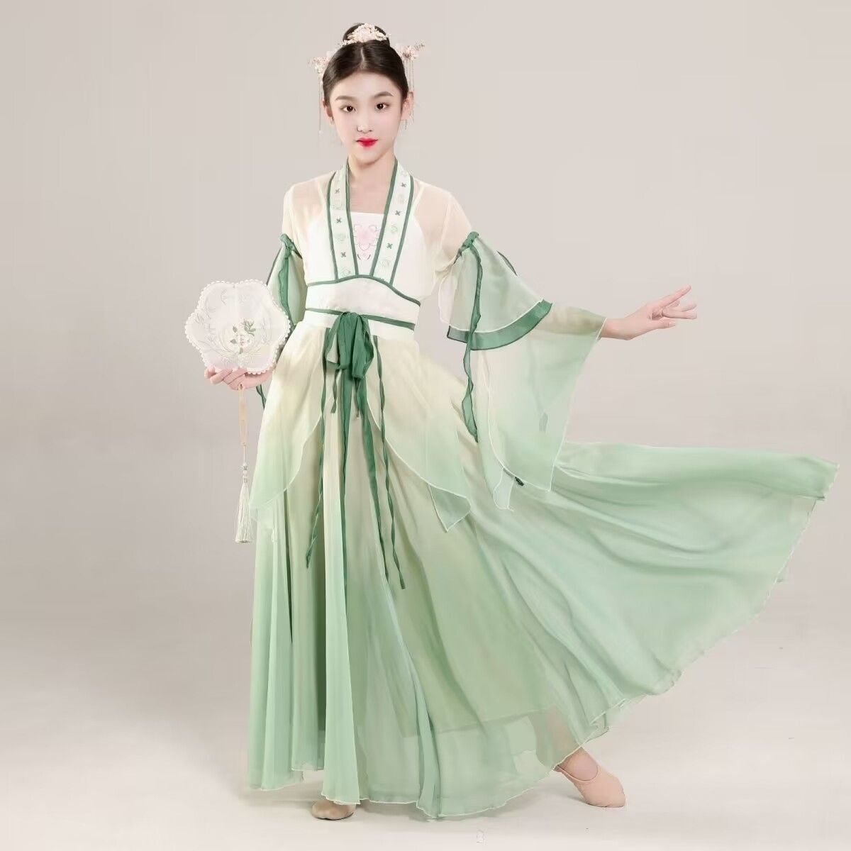 少儿古典舞演出服女童身