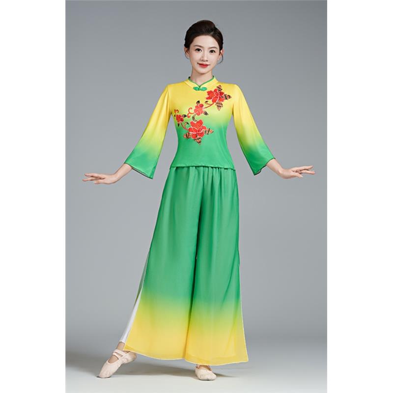 新款广场舞演出服中老年