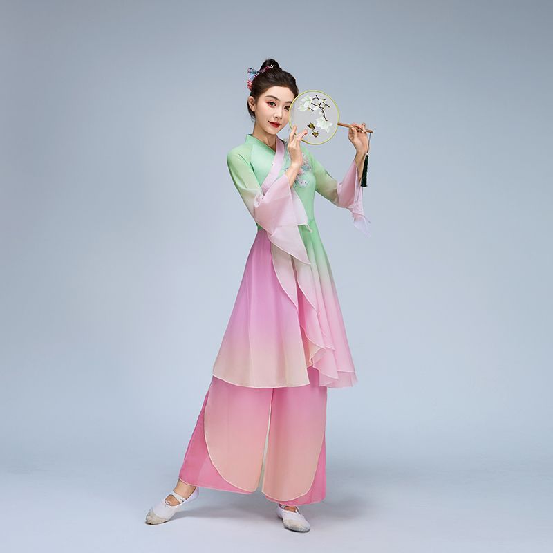 古典舞演出服女飘逸中国