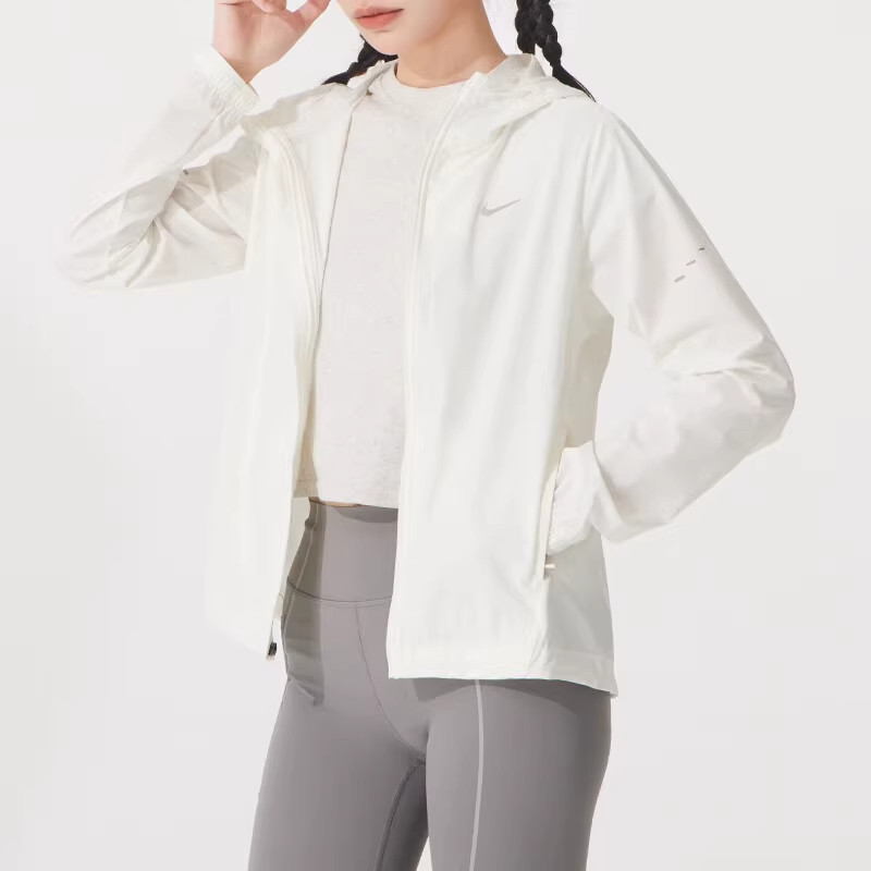 Nike耐克女装2026夏季新款NK SWIFT RPL PKBL休闲运动外套HQ0651