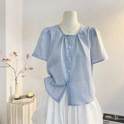 宽松法式圆领泡泡短袖条纹衬衫女