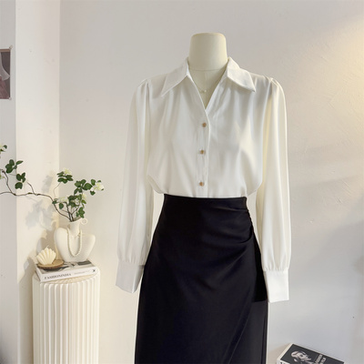 法式气质V领垂感缎面长袖衬衫女