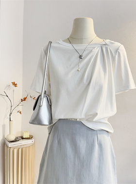 白色扭结圆领正肩短袖t恤女2025夏季设计感显瘦洋气半袖体恤上衣