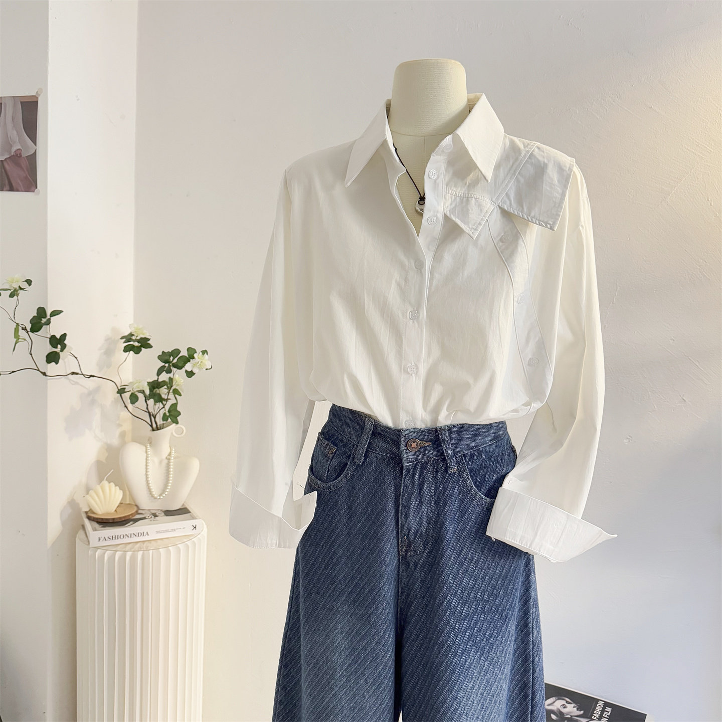 宽松休闲白色翻领长袖衬衫女