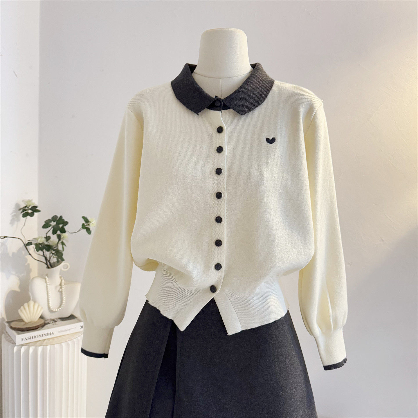 撞色polo翻领单排扣针织开衫女2025秋冬韩系爱心刺绣毛衣外套上衣,女装/女士精品,毛针织衫,淘宝优惠券,粉丝福利购,淘宝优惠卷