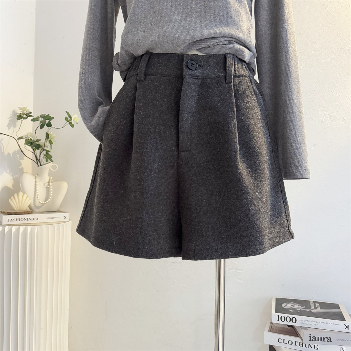 灰色毛呢短裤高腰a字阔腿靴裤女