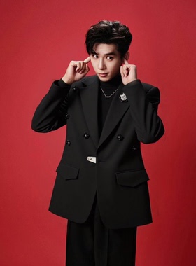 He刺野明星同款黑色小众垫肩西装外套男高级胸针痞帅风韩式西装
