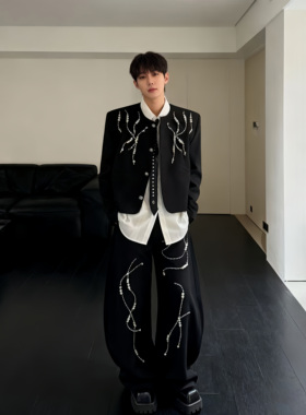 He刺野/黑色外套男小众钉珠设计感高级感短款垫肩痞帅风西装外套