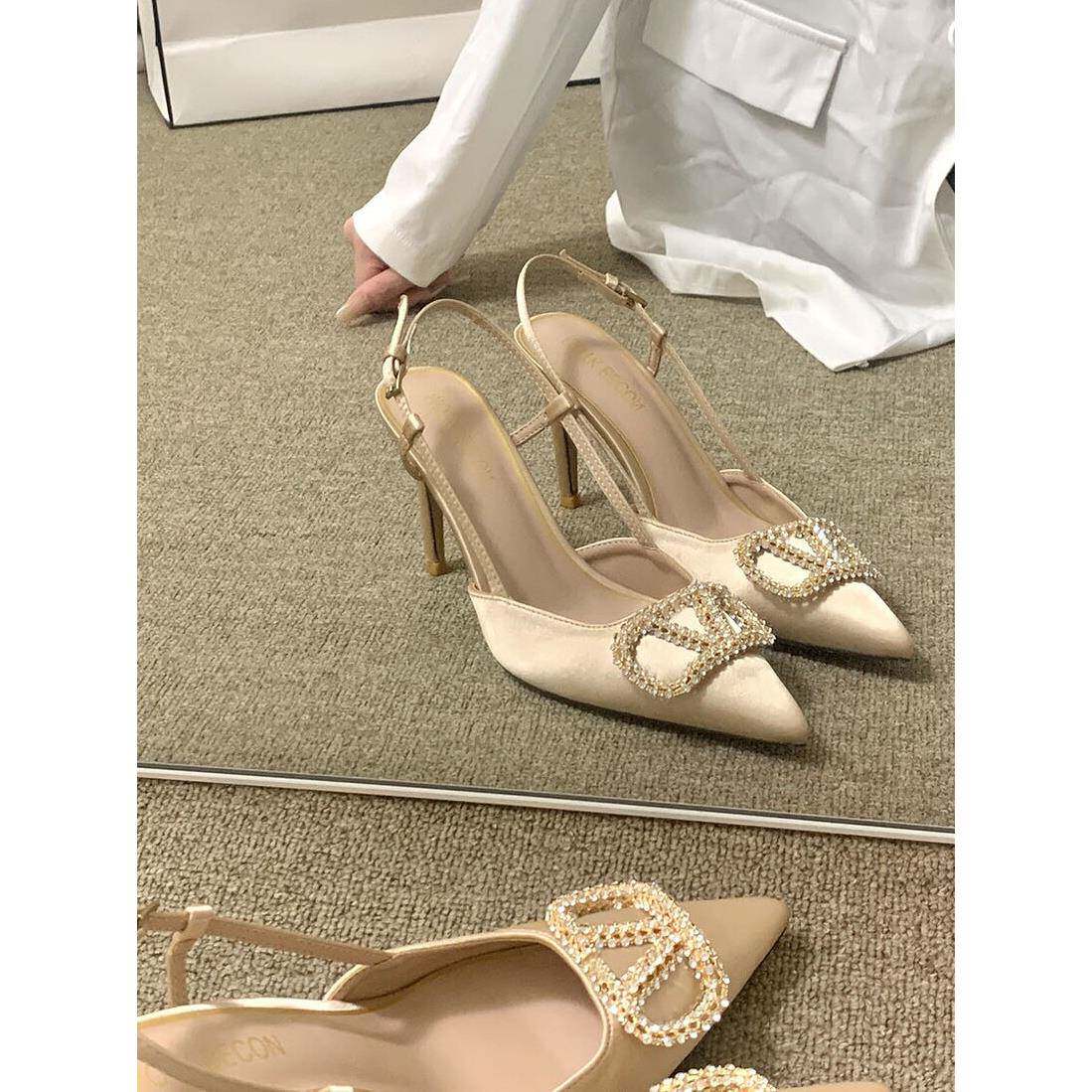 香港2025新款中年高跟鞋女式细高跟鞋尖头水钻绑带性感凉鞋春季气