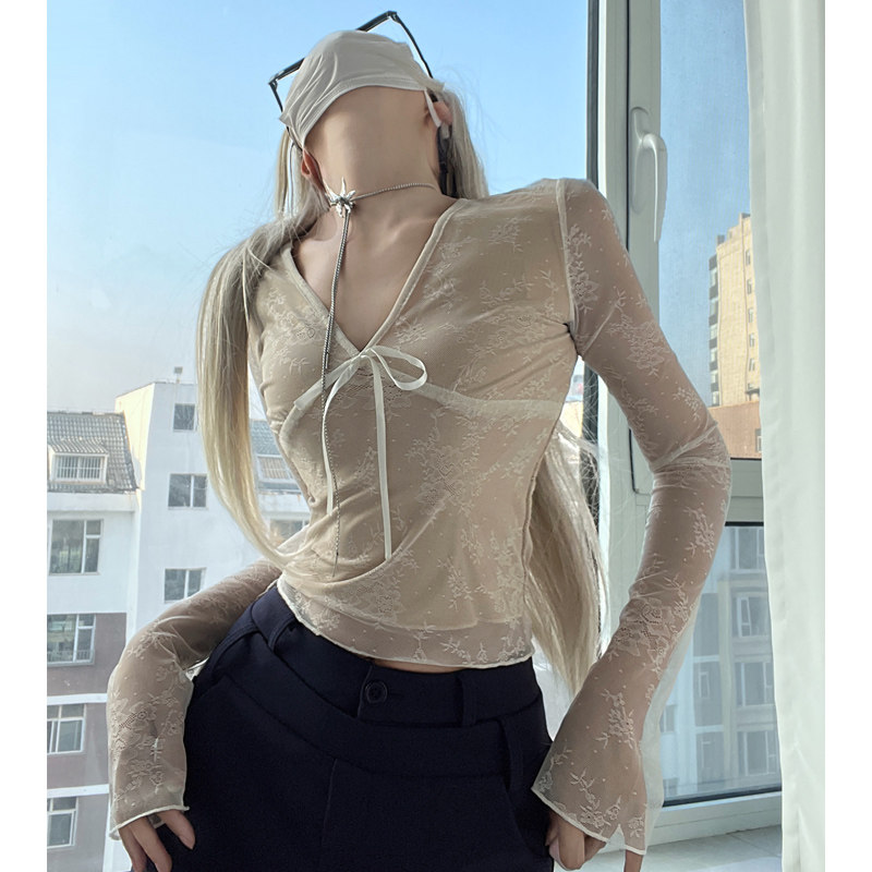 甜欲风复古设计感V领蝴蝶结蕾丝衫女收腰网纱拼接T恤气质内搭打底