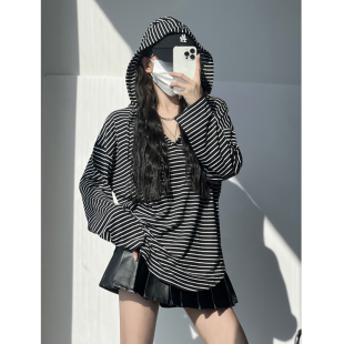 高校少女小众松弛感慵懒连帽T恤健身罩衫 打底上衣女 宽松条纹长袖