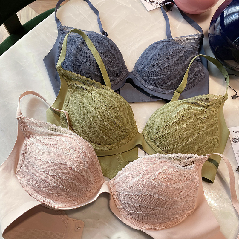 爱MU原单奢华软钢圈聚拢深V文胸