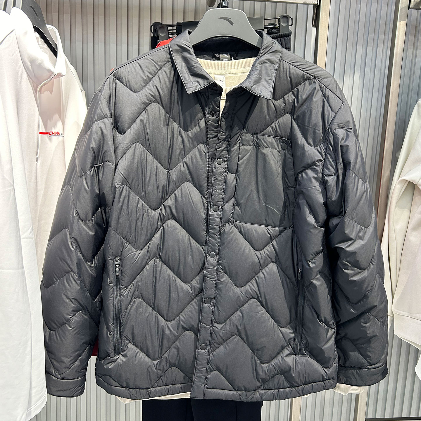 安踏羽绒服轻薄外套夹克男款2025冬季款保暖简约百搭152547928